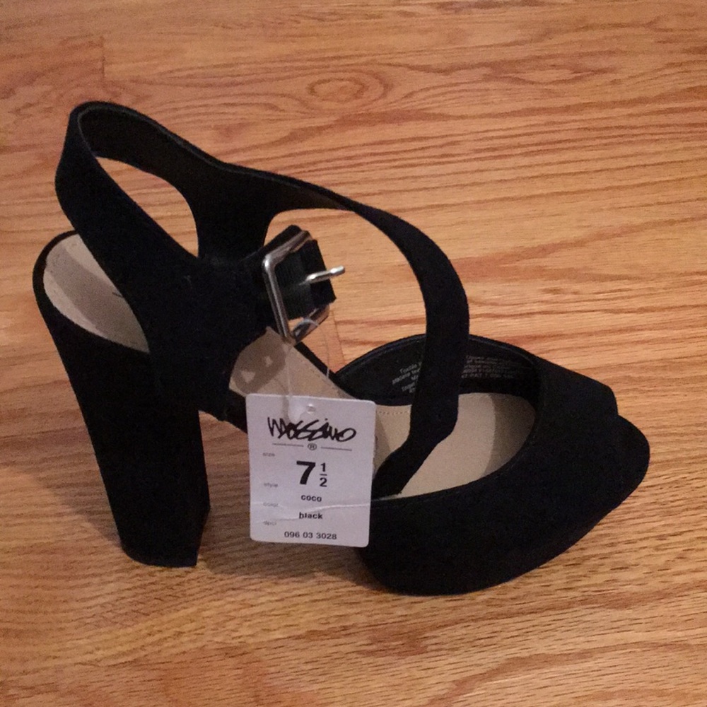 Black peep toe heels